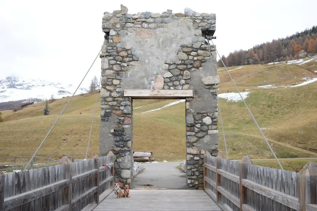 Casa Gallo Livigno 3*,  Italy