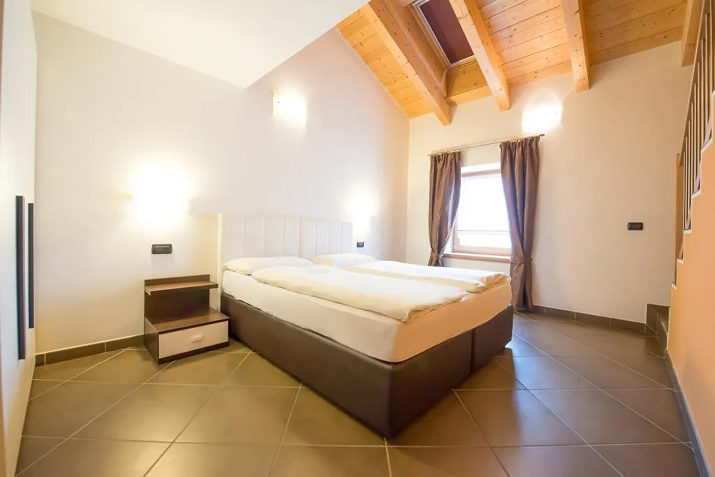 Casa Gallo Livigno 3*,  Italy