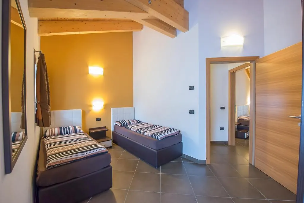 Casa Gallo Aparthotel Livigno 3*,